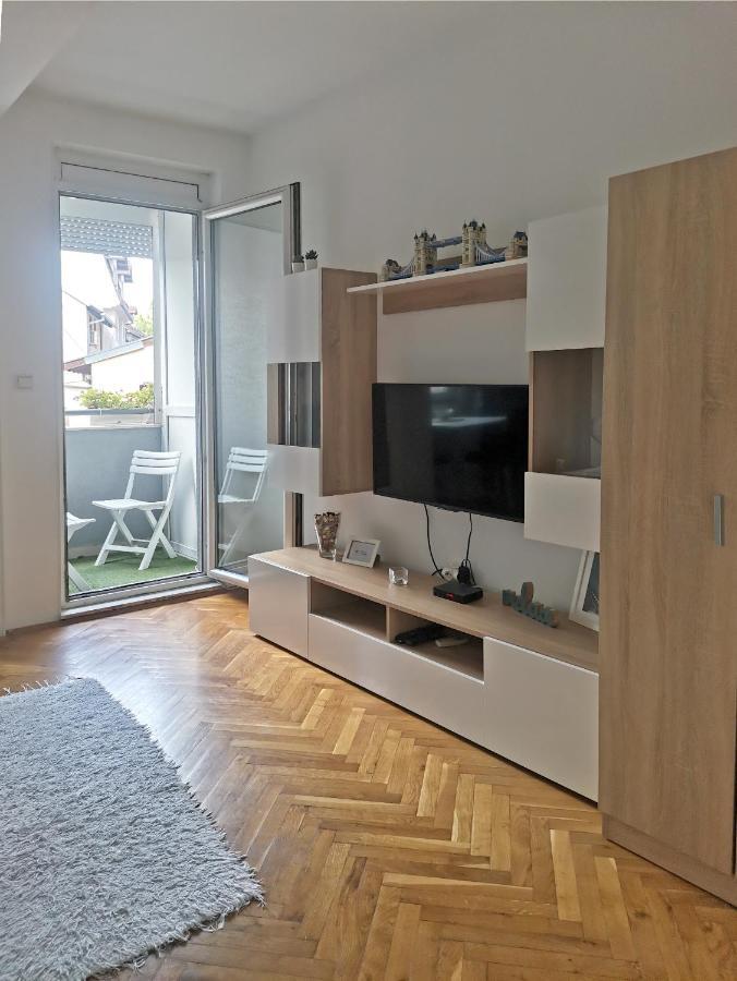 Center Apartment Iva Novi Sad Eksteriør bilde